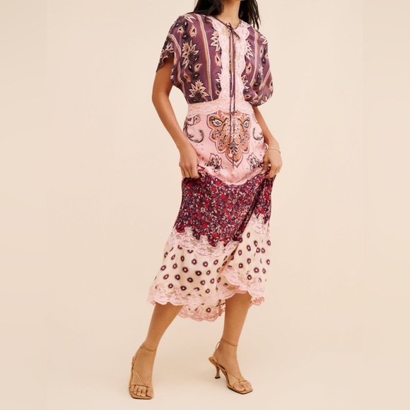 FARM Rio Dresses & Skirts - FARM Rio Glam Tapestry Lace Slip Maxi Dress Size M